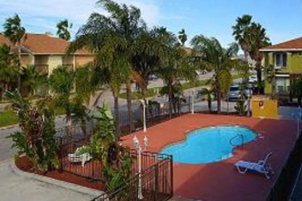 Cozy Coastal Condo Corpus Christi Exterior photo