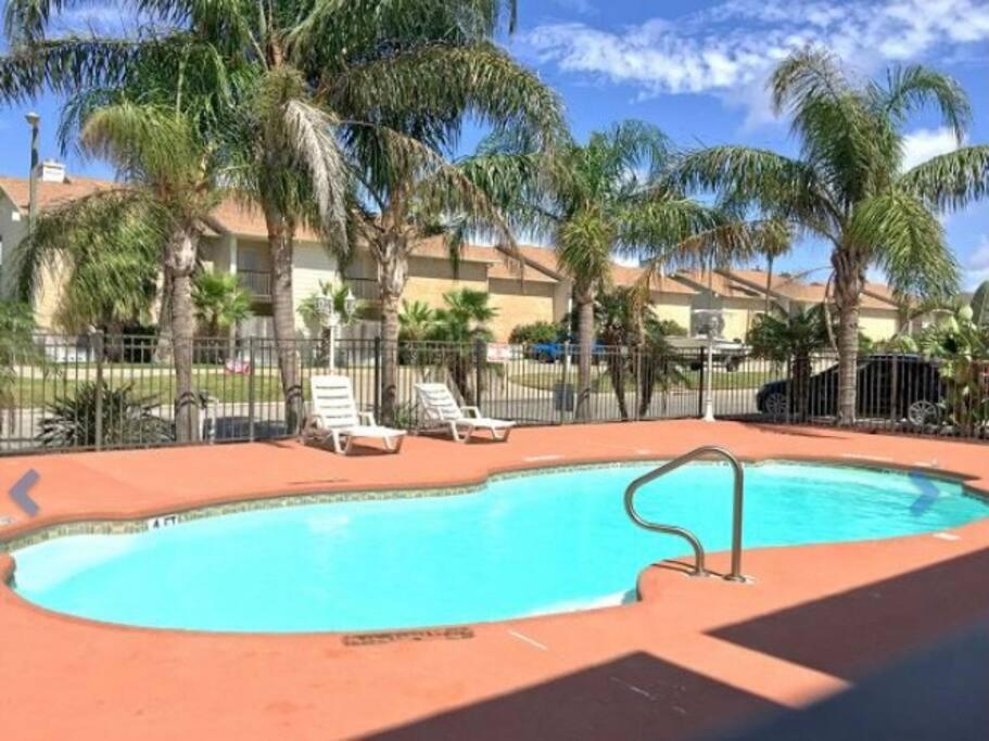 Cozy Coastal Condo Corpus Christi Exterior photo
